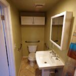 129-Palisades-guest-bath_900