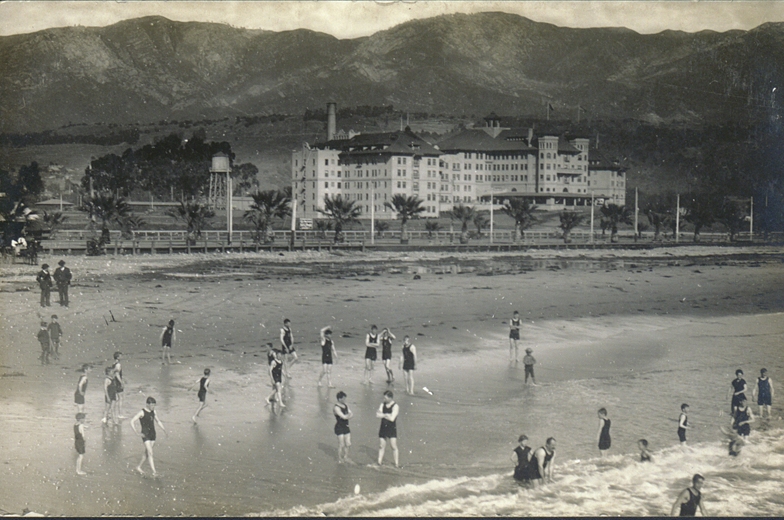 The 600 room Potter Hotel was the main West Beach destination from 1902 to 1921 when it burned to the ground by the hand of an arsonist.